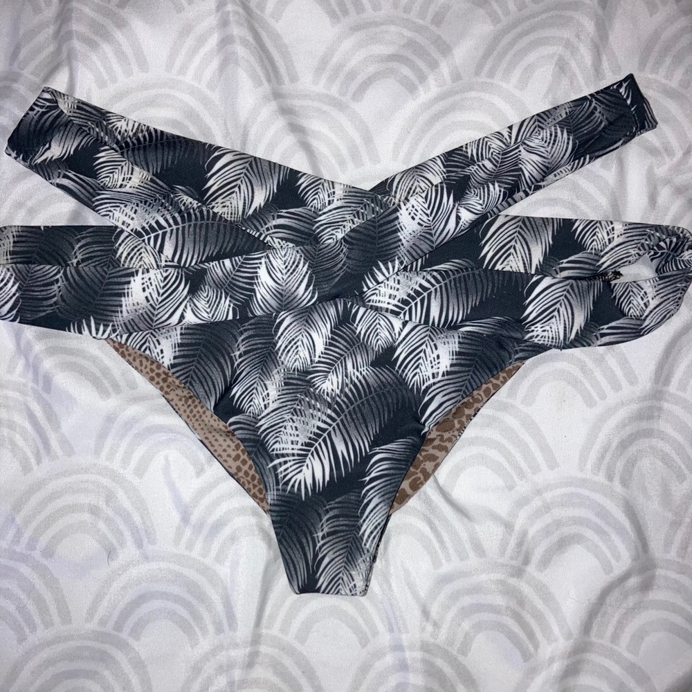 ACACIA BOTTOM